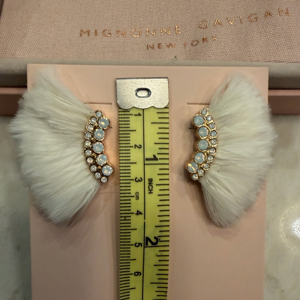 NEW Mignonne Gavigan Ivory Feather Earrings with Crystal Accents - Picture 10 of 11